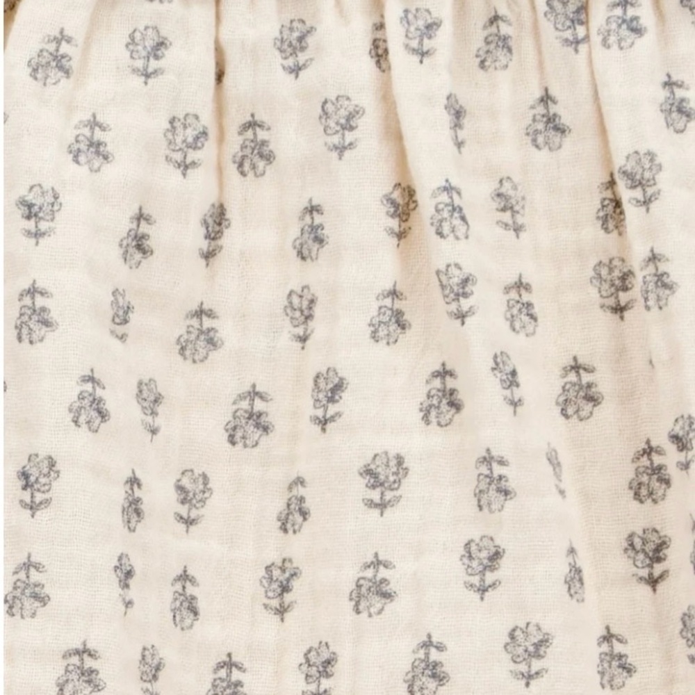 Carter’s Adorable Cream and Grey Floral Print Set 2 Piece - Picture 3 of 10